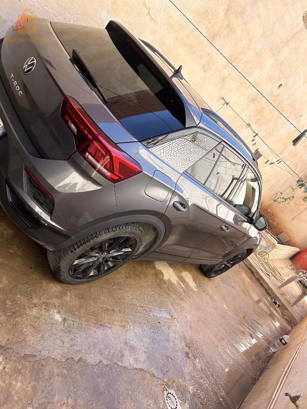 سيارة جدية نضيفة للبيع