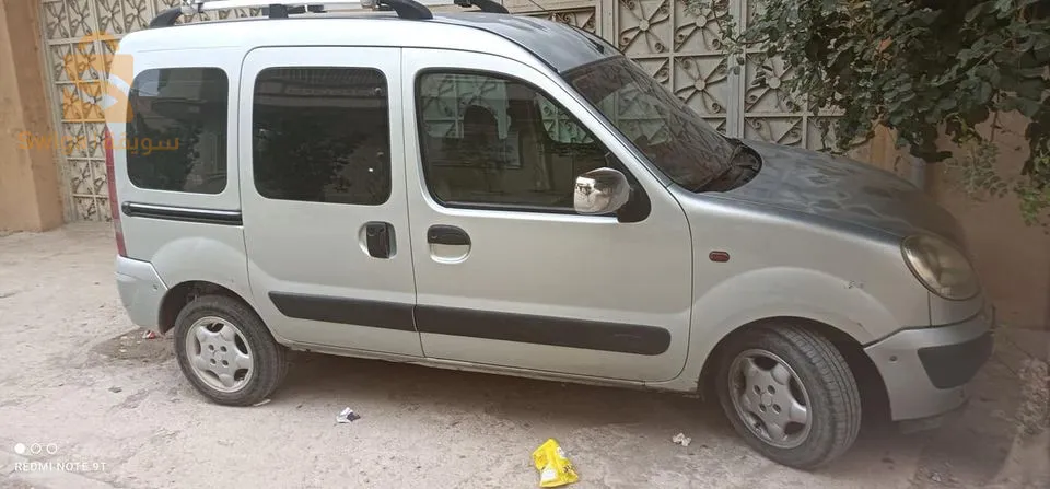 Renault Convo Essence 14