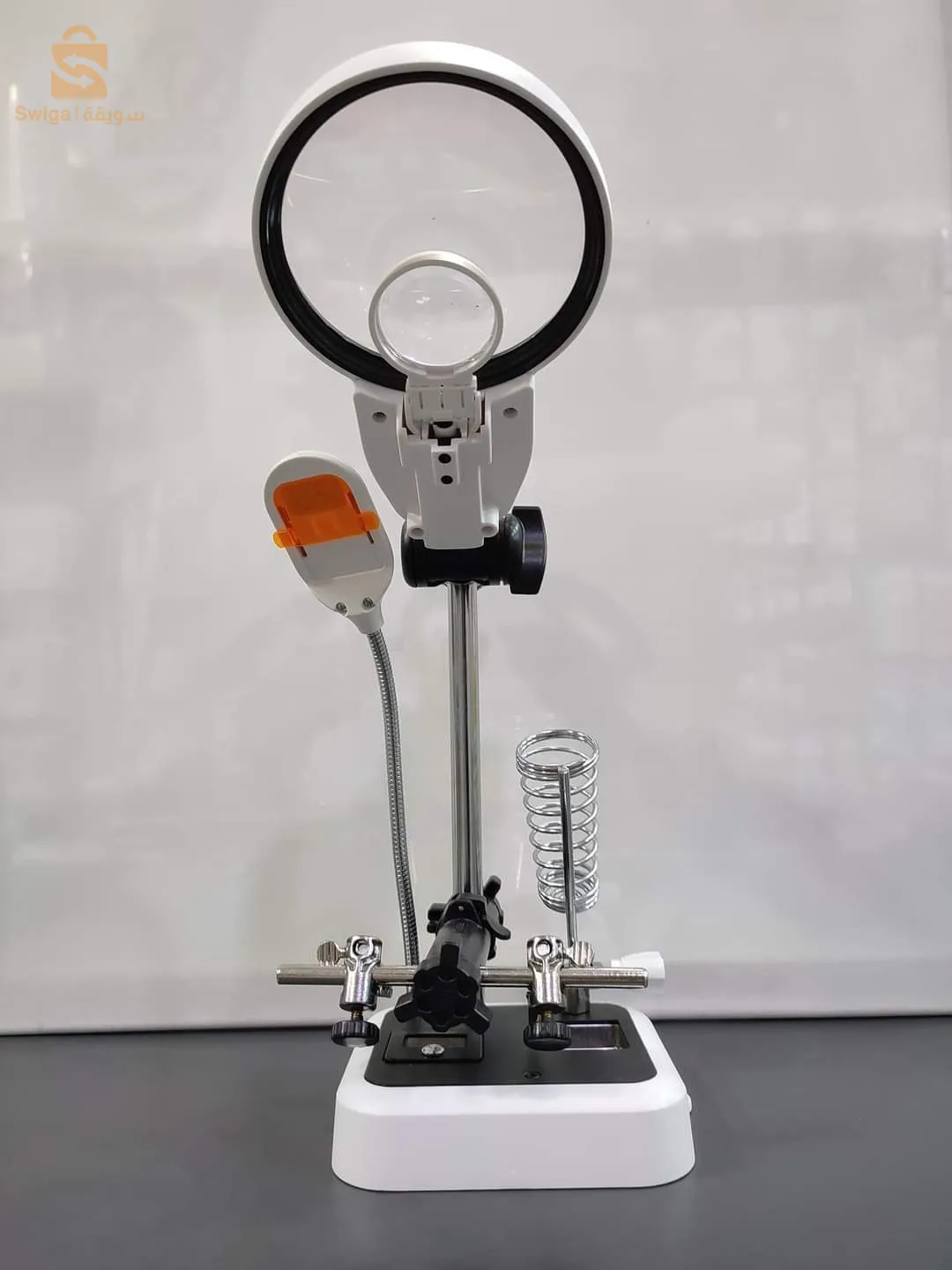 Professional desk magnifier