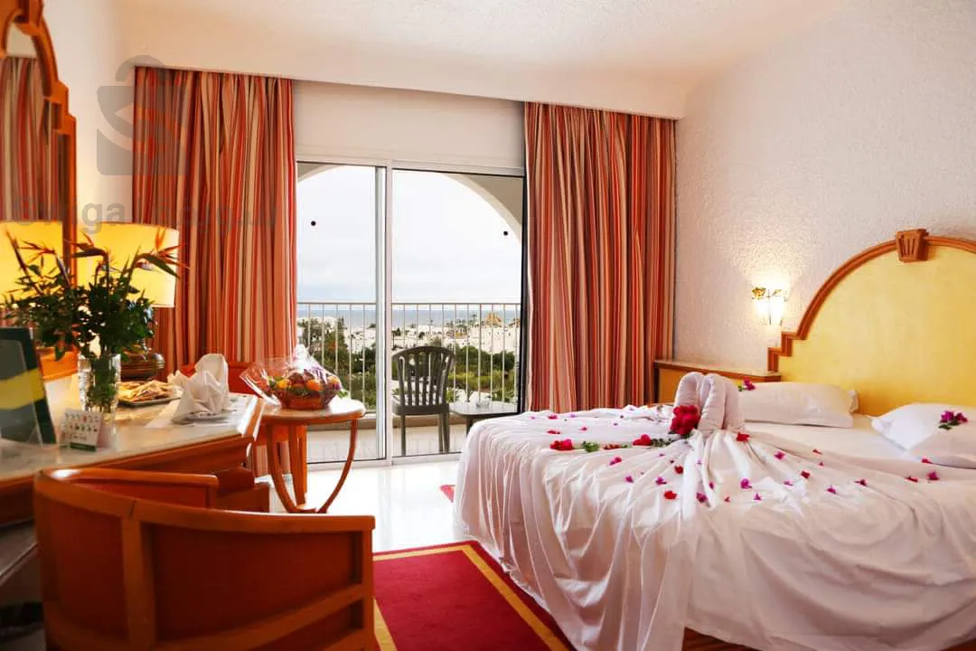 رحلة إلى تونس