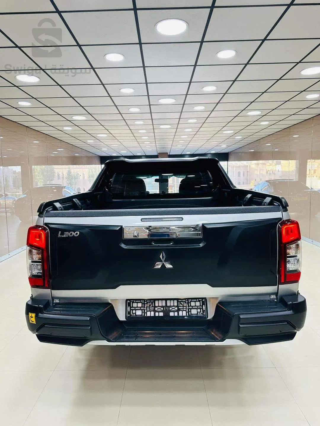 MITSUBISHI         L  200