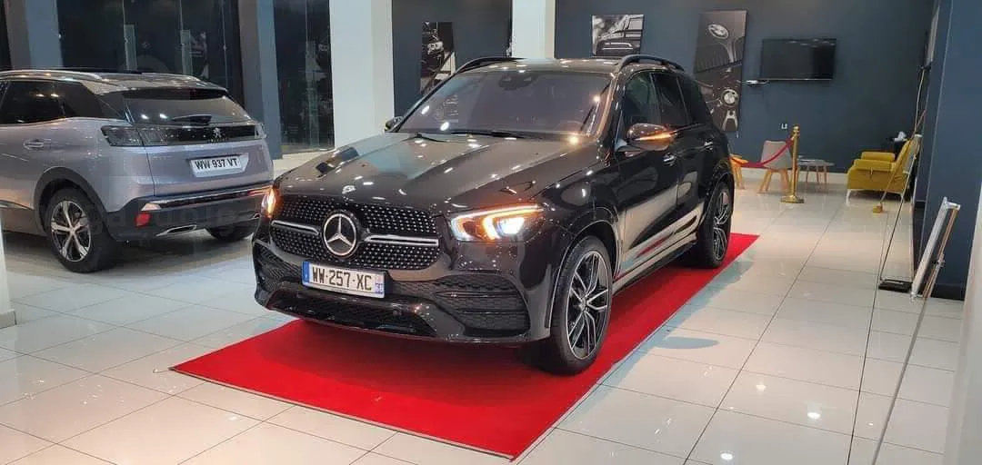 Mercedes GLE 2022 AMG Line + 300d