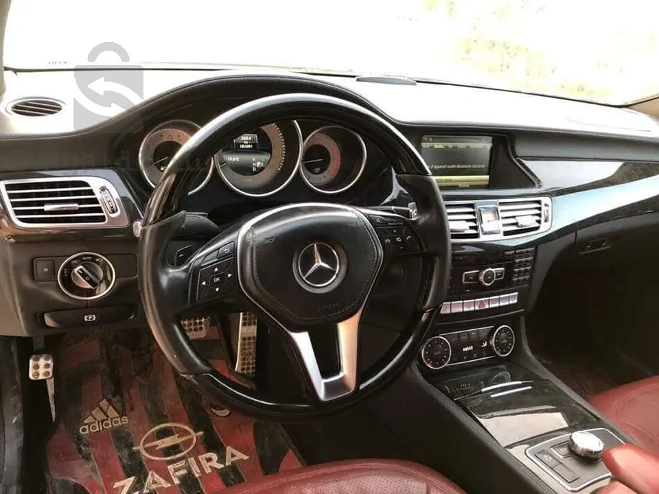 Mercedes