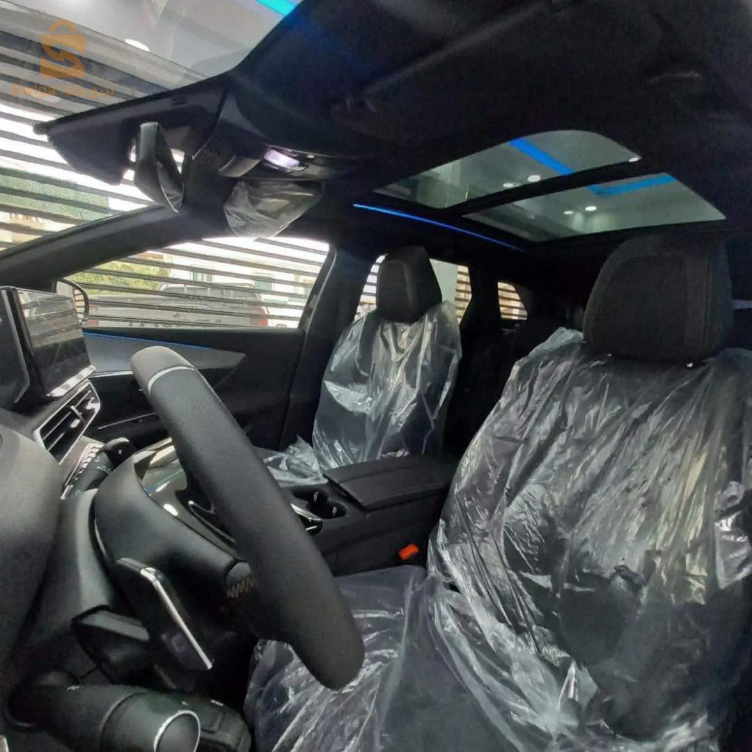 Peugeot 3008 GT avec Hayon Électrique