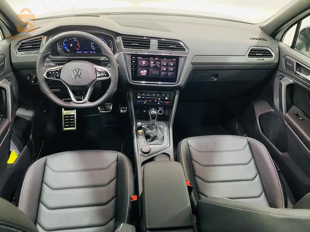 VOLKSWAGEN_TIGUAN