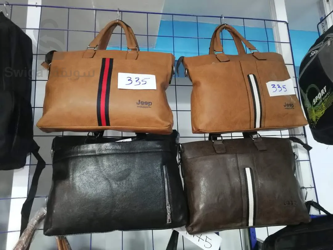 محافظ جلدية