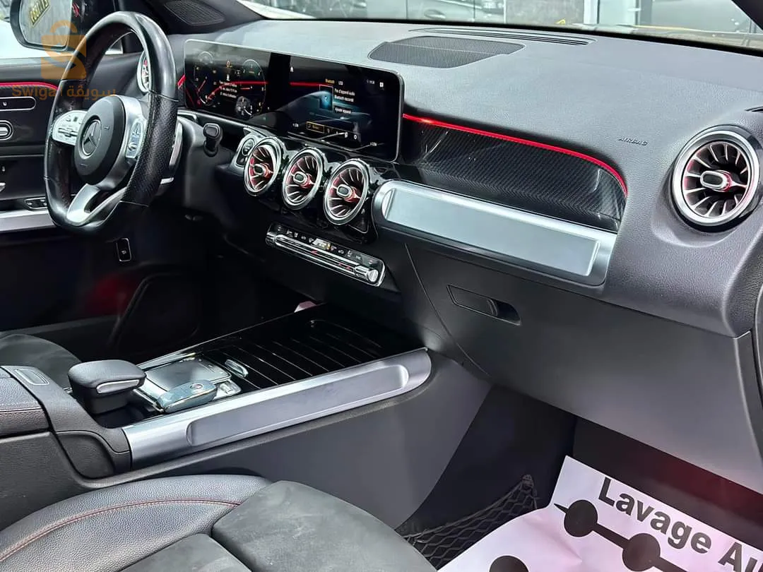 Mercedes Benz GLB 2021