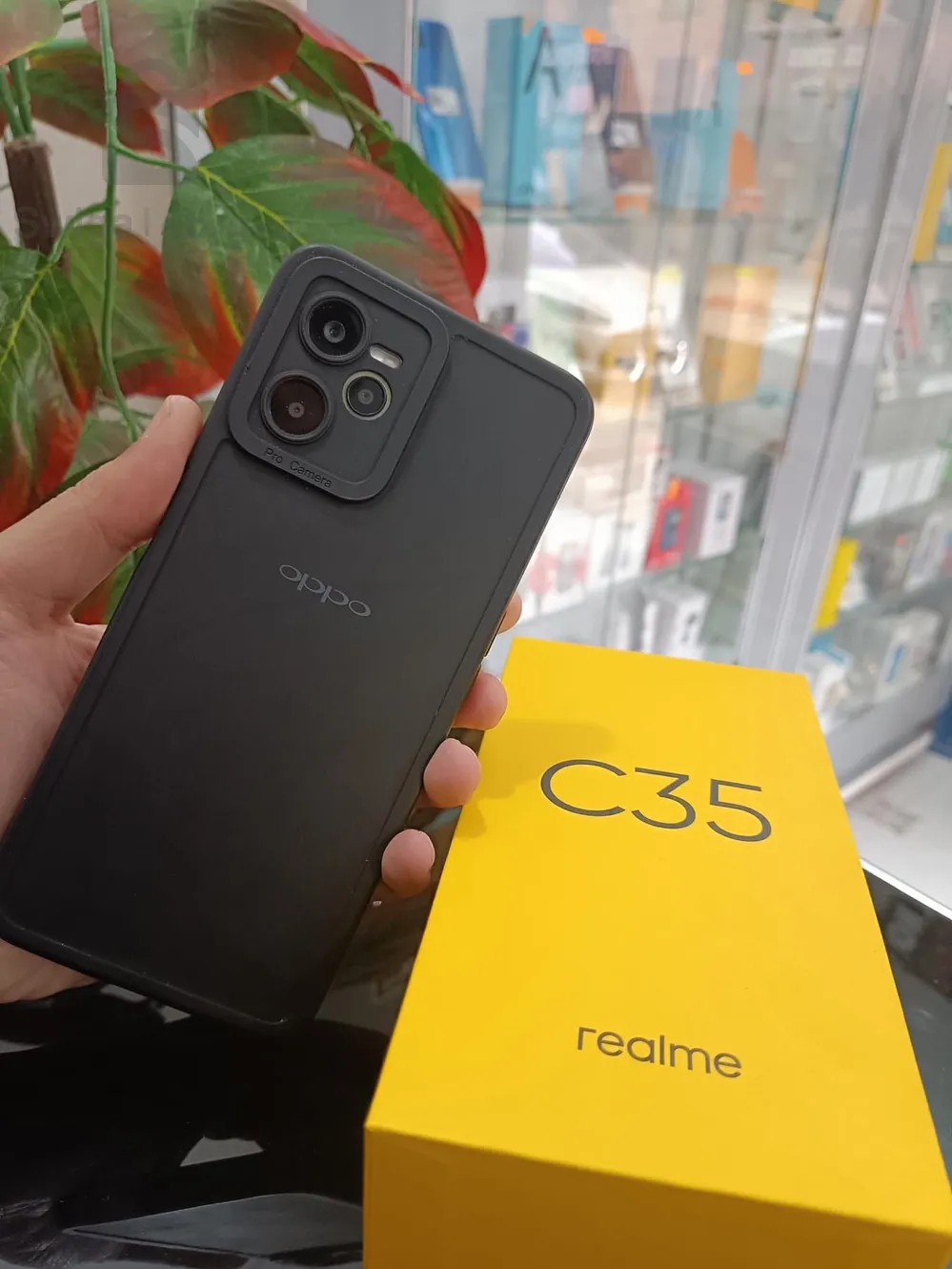 realme C35
