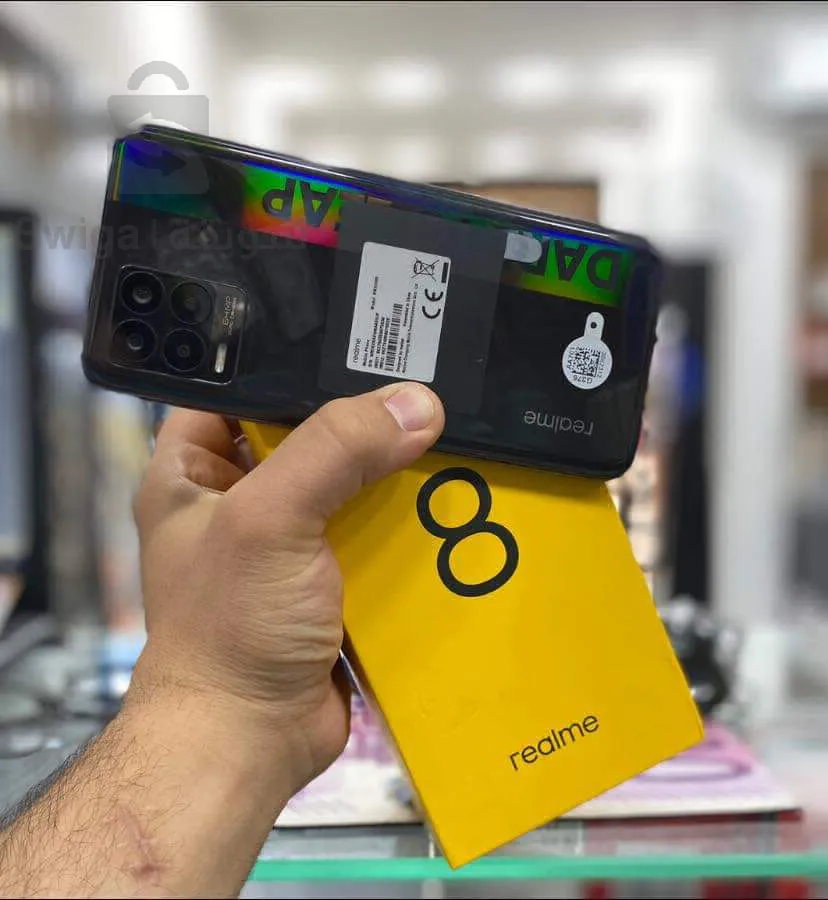 Realme 8