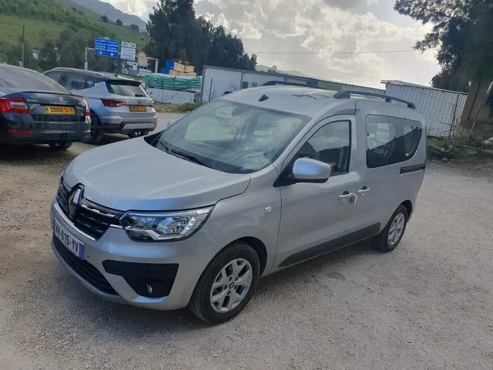 RENAULT EXPRESS 2022
