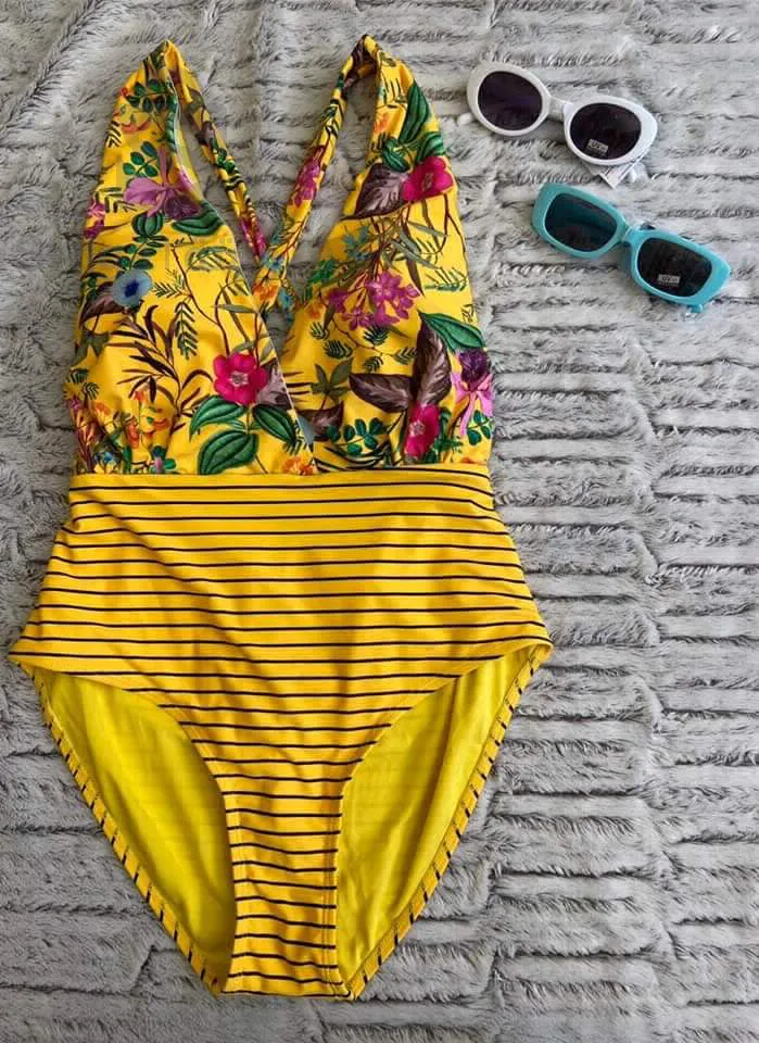 ملابس سباحة