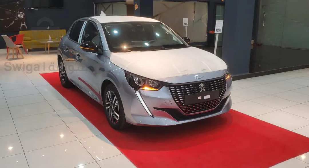 Peugeot 208 2022 Allure Facelift 00km