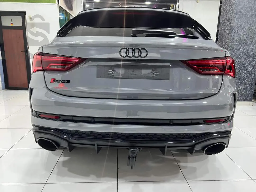 Audi RSQ3 SPORT