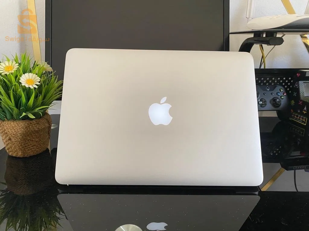 Apple 💻 MacBook