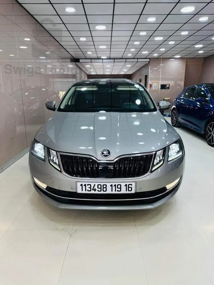 SKODA            OCTAViA