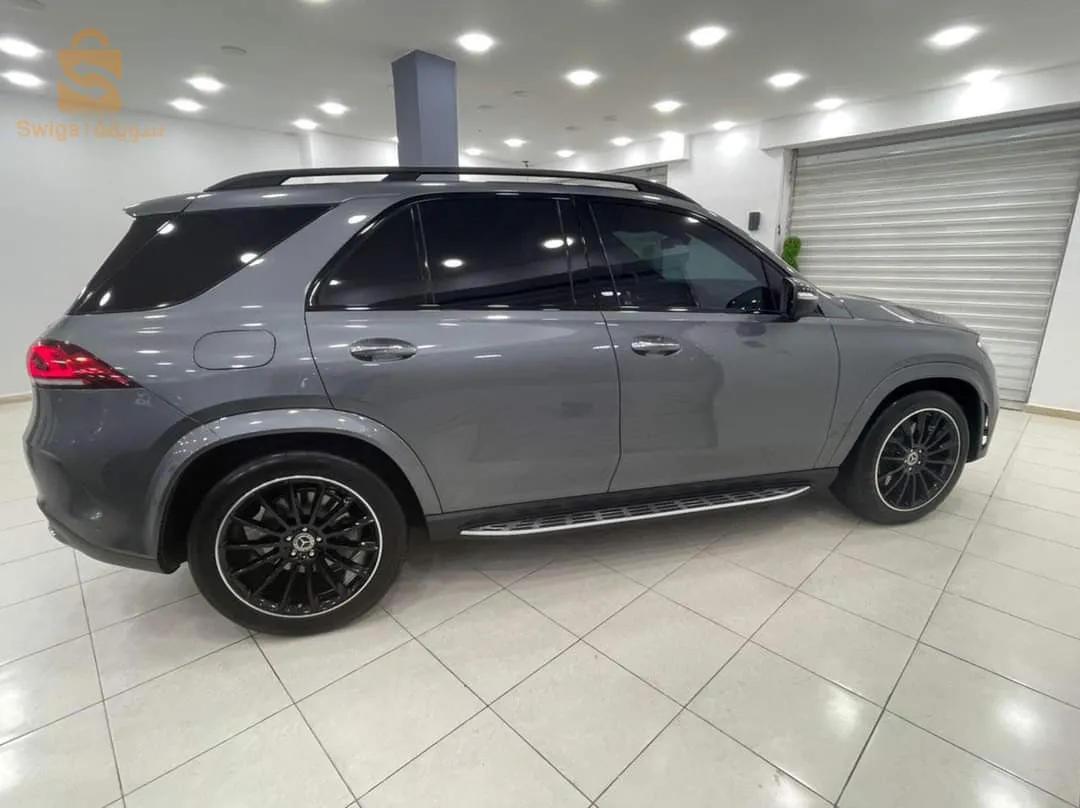 MERCEDES GLE 300d