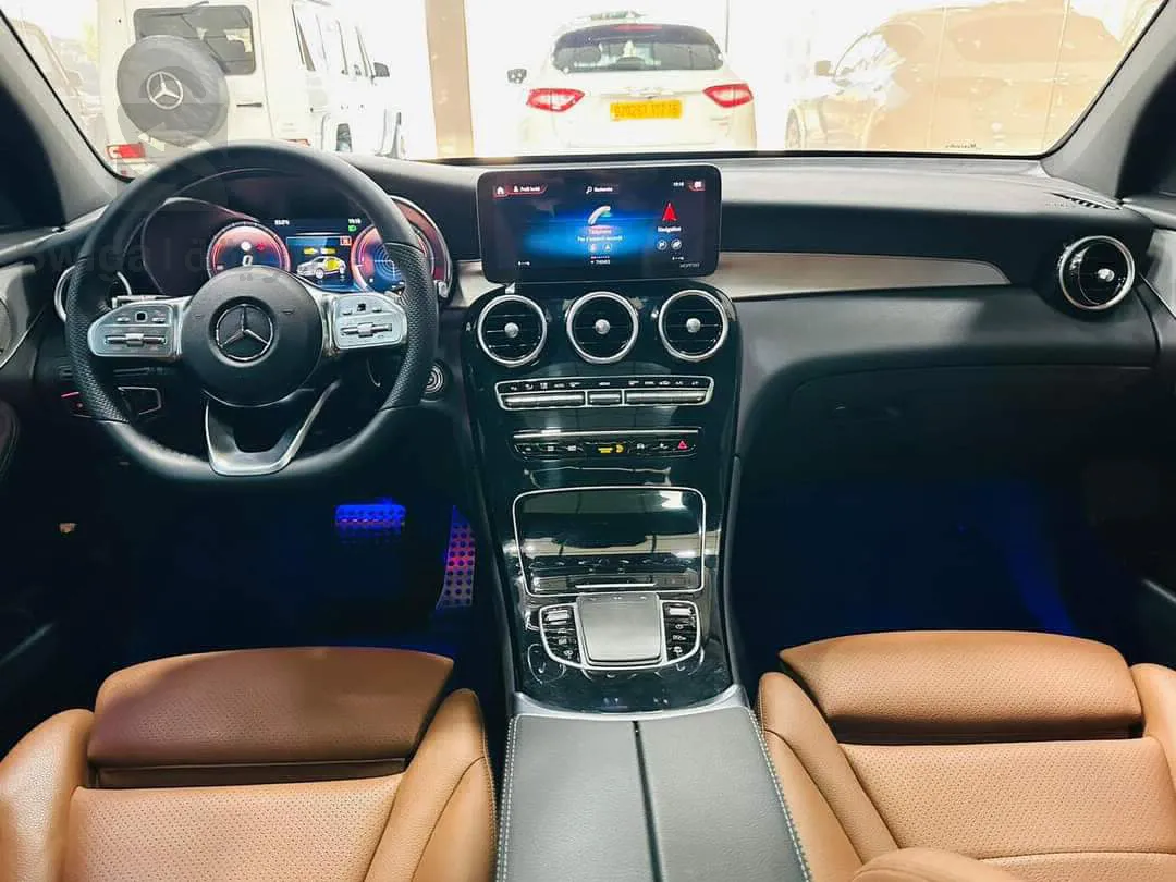 MÉRCEDES        GLC