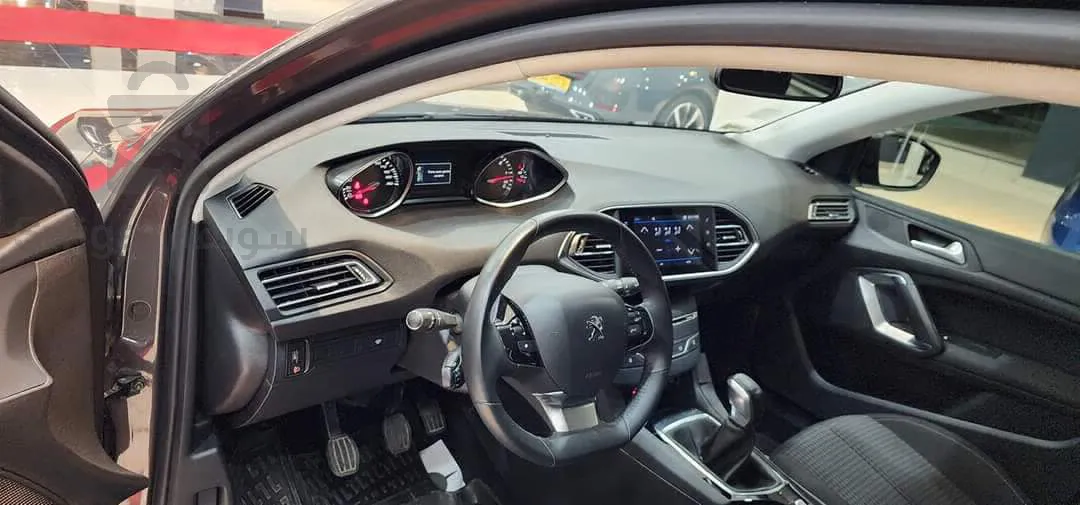 Peugeot 308 2021.. 35000km