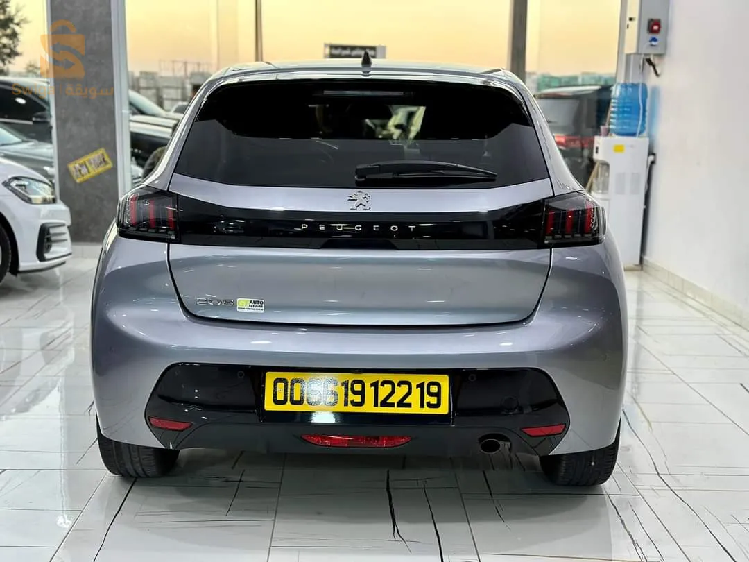 peugeot 208 allur 2022