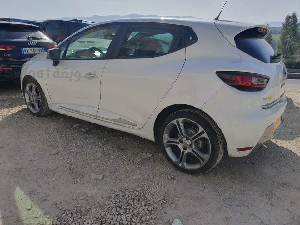 CLIO 4