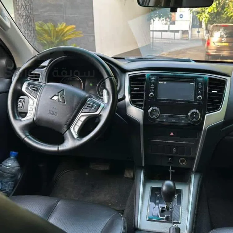 Mitsubishi L200 Sportero