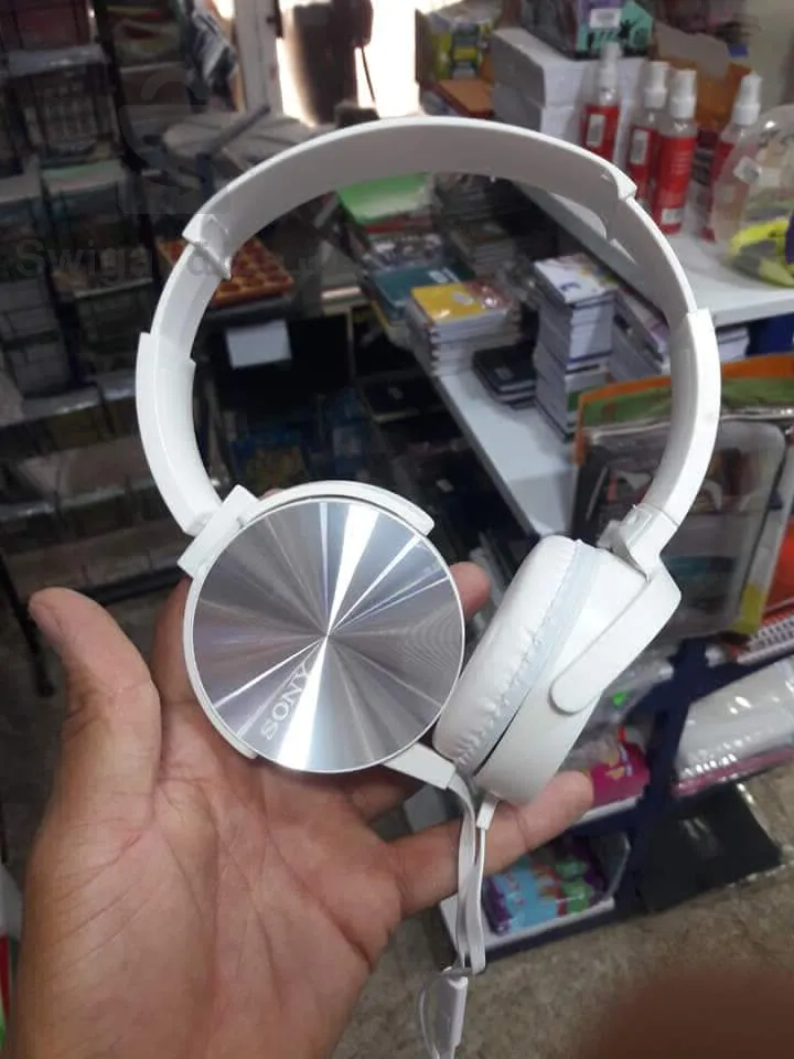 سماعات رأس صوني