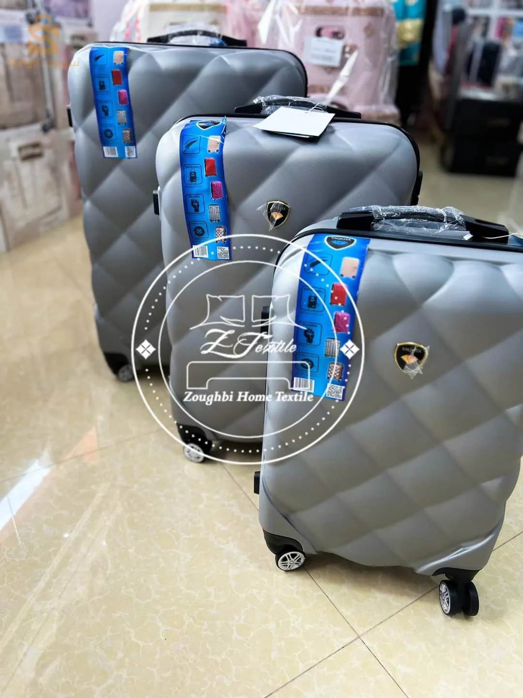 Unbreakable 3-piece suitcase