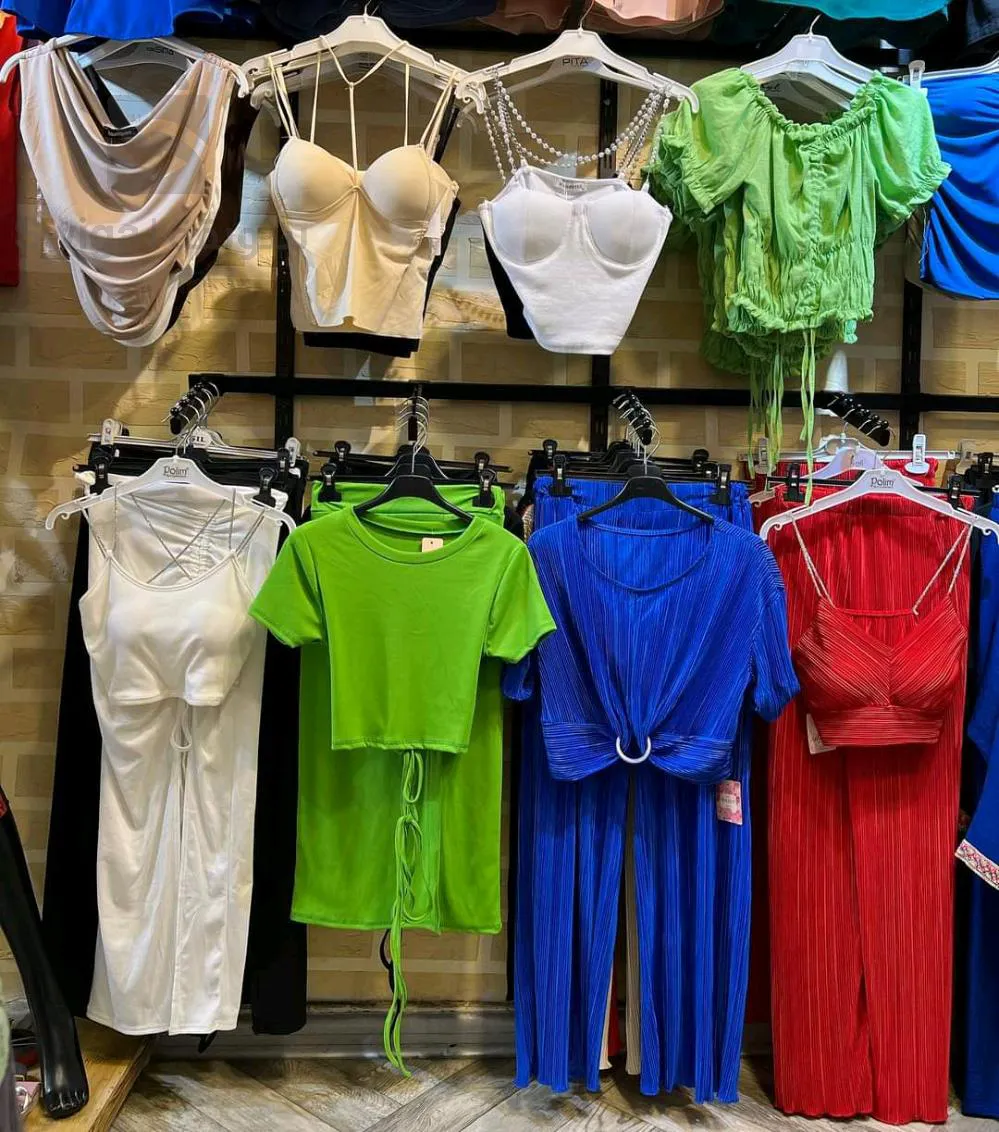 ملابس نسائية صيفية