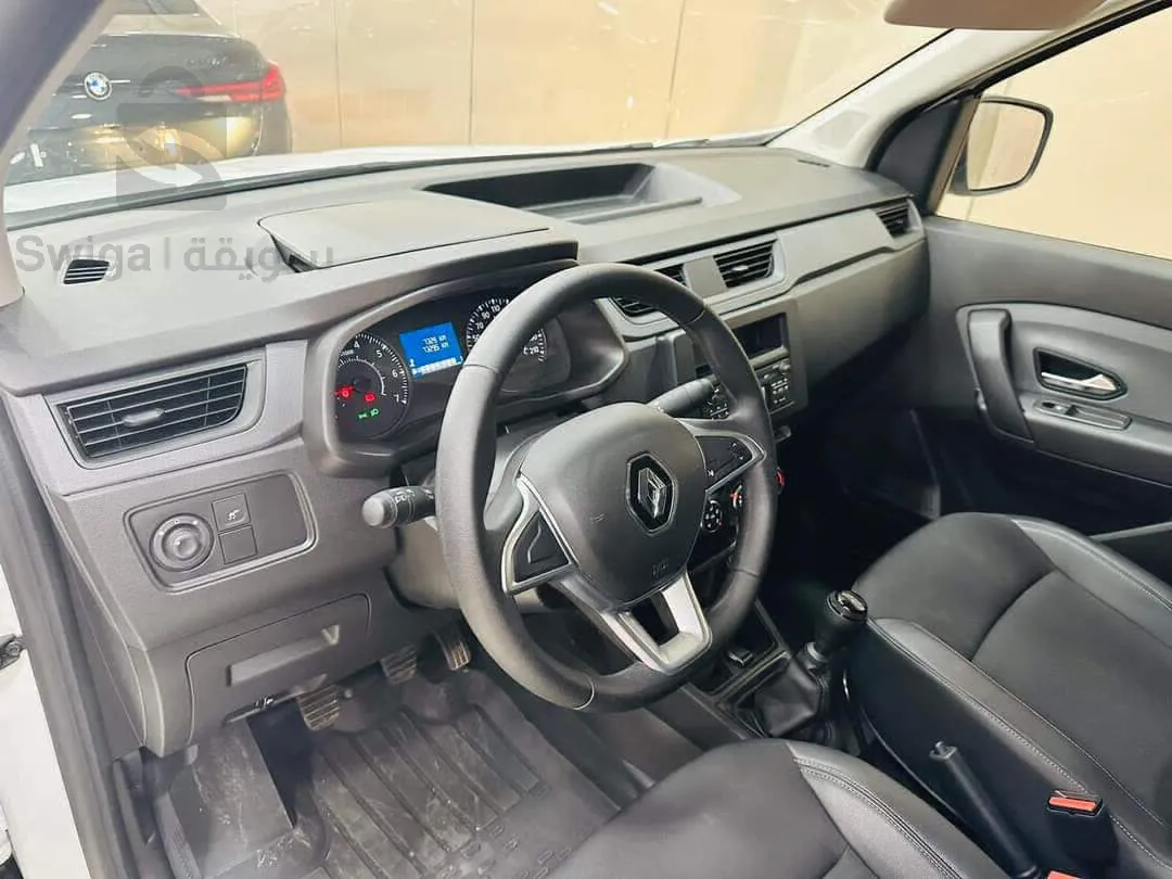 RENAULT        EXPRESS