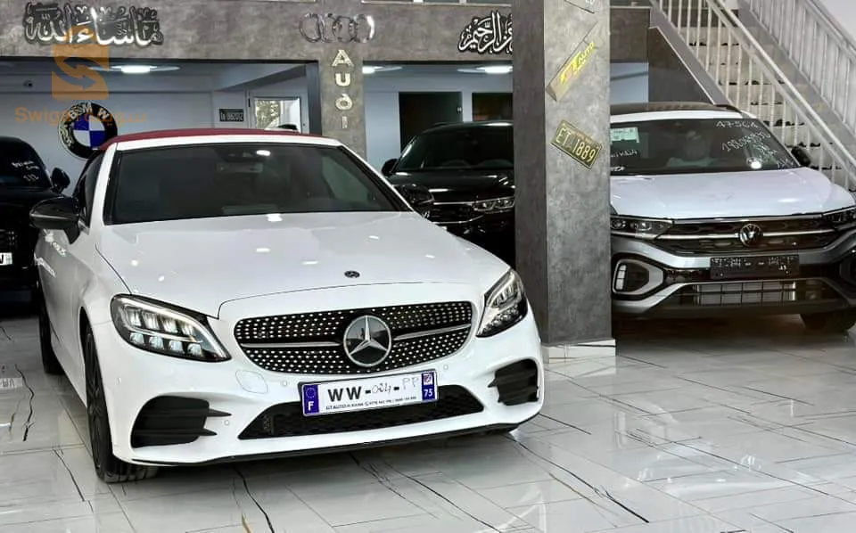 Mercedes Benz 2022
