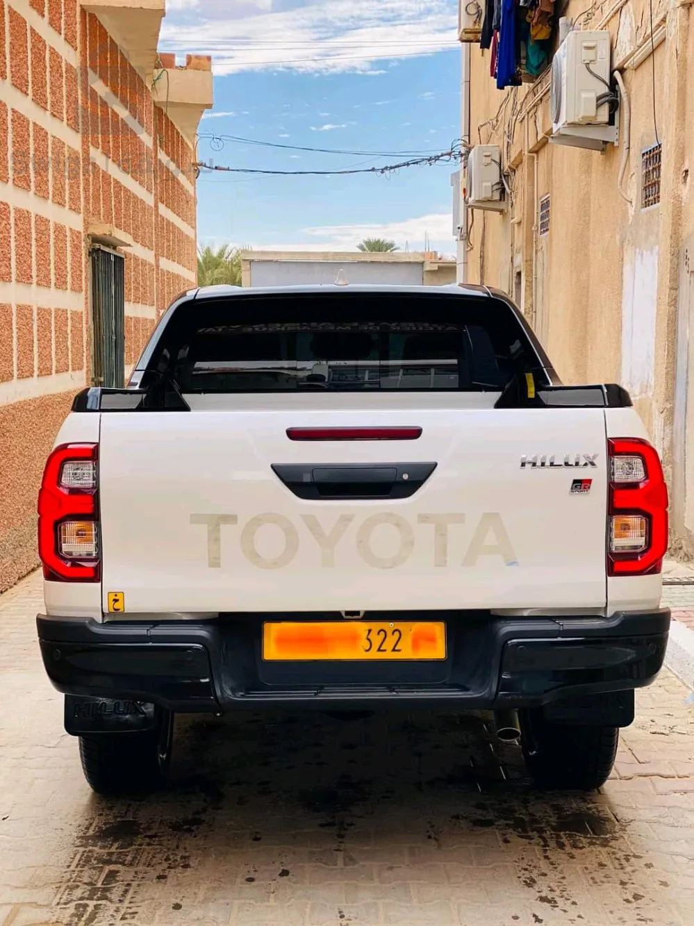 TOYOTA HILUX  2022