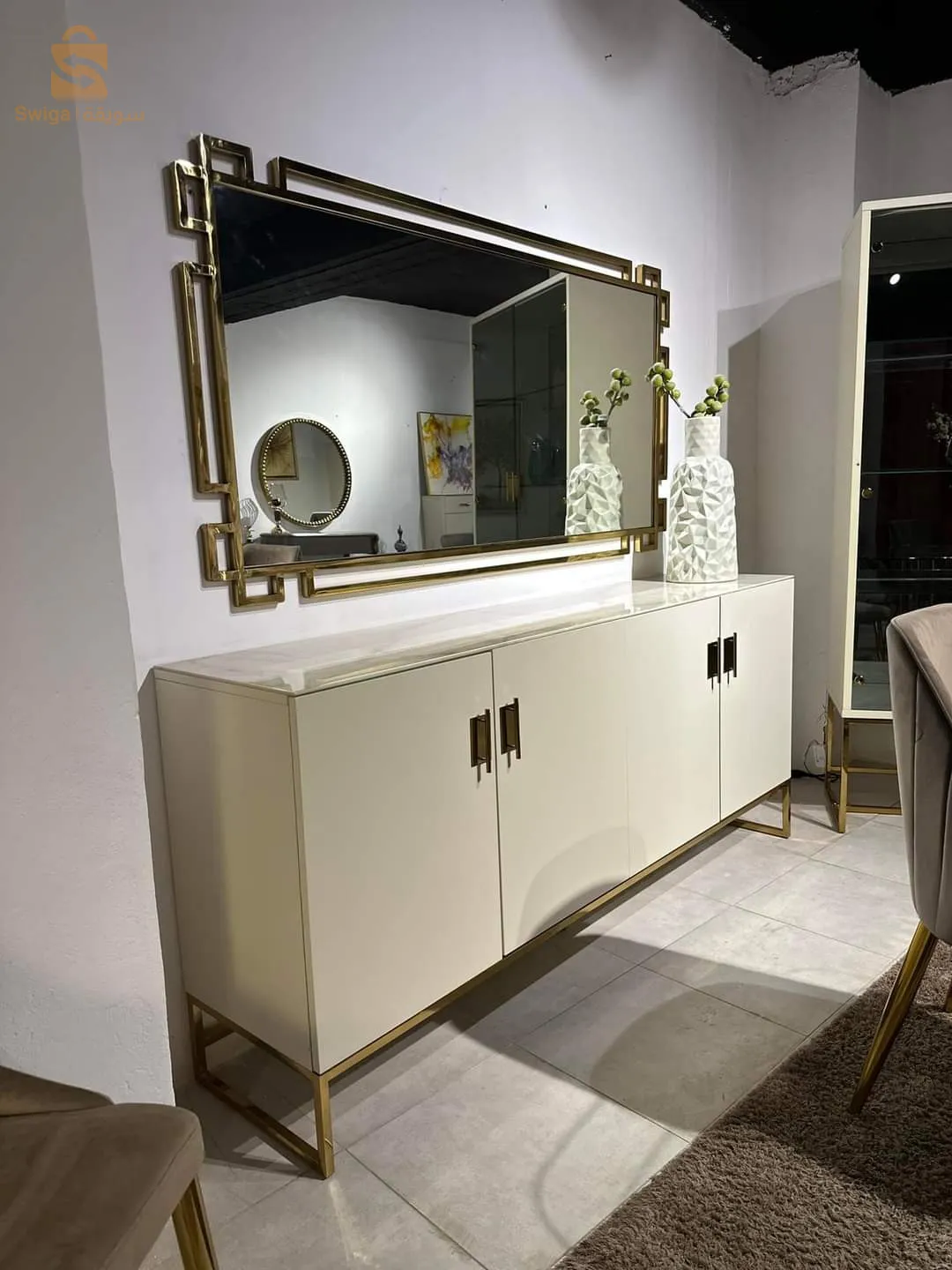 طاولة الزينة