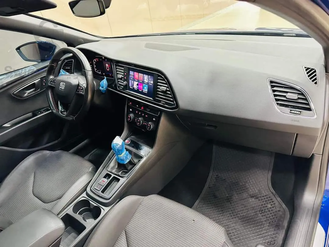 SEAT      LEON   F R