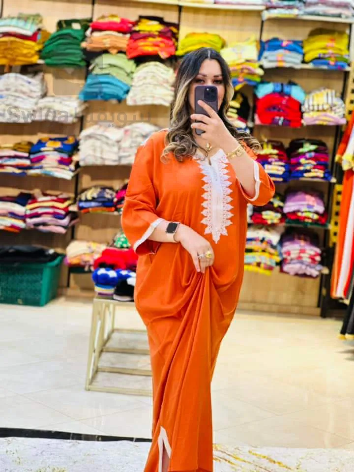 robe monche trois care