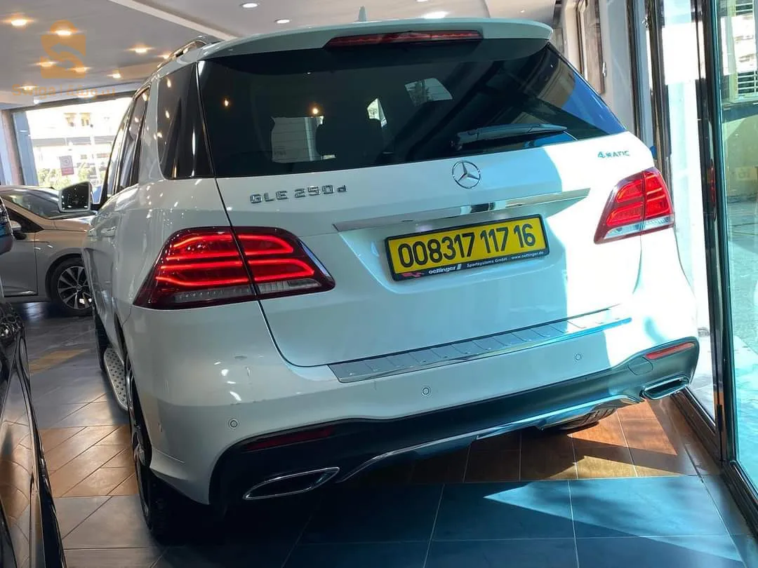 Mercedes GLE-250