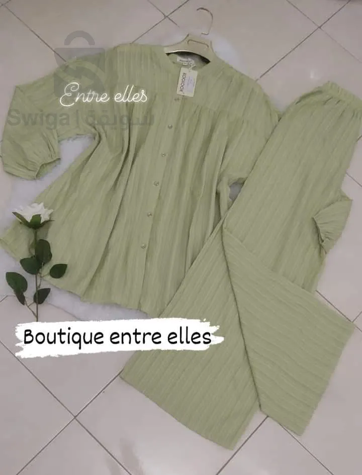 اونصومبل ليكات وسروال