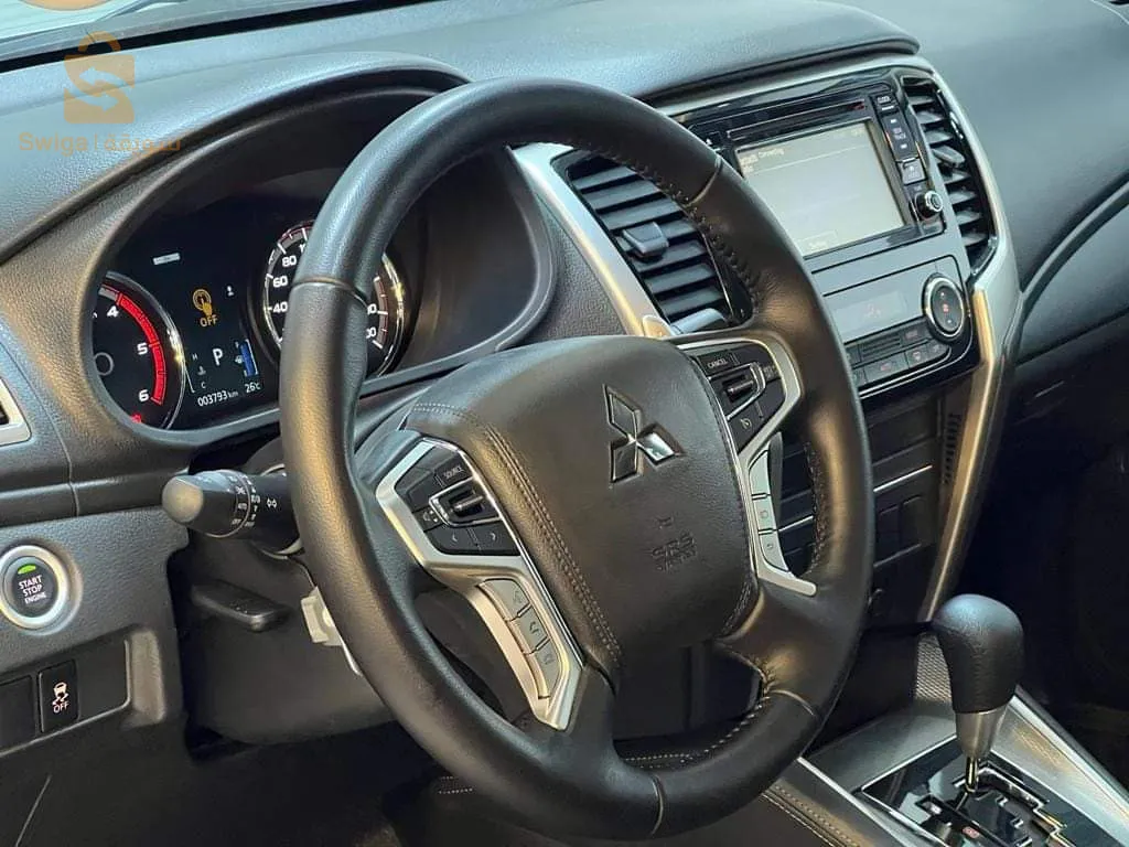 Mitsubishi L200 sportero