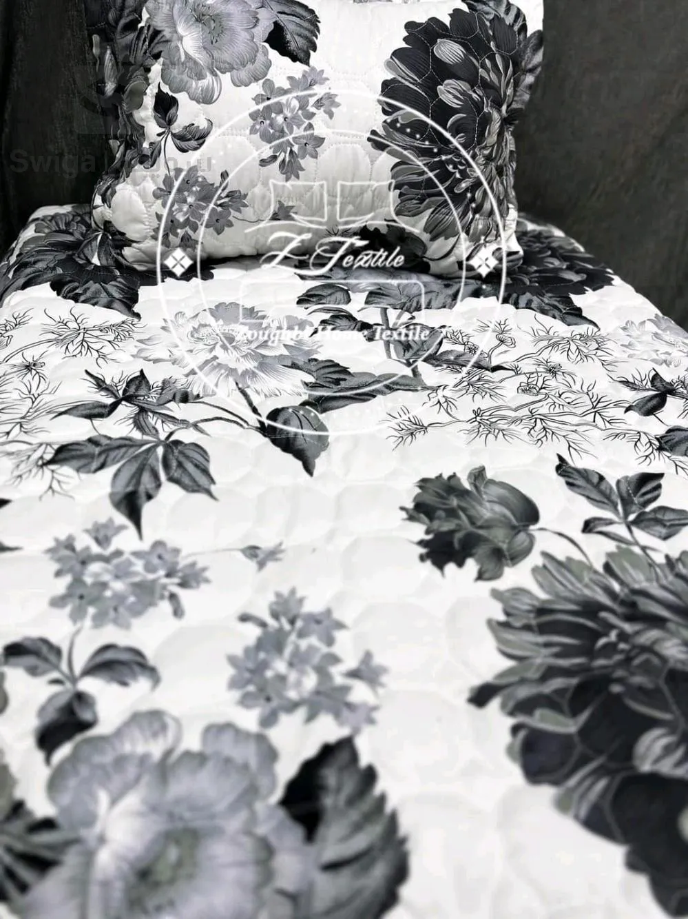 غطاء سرير مفرد + غطاء وسادة