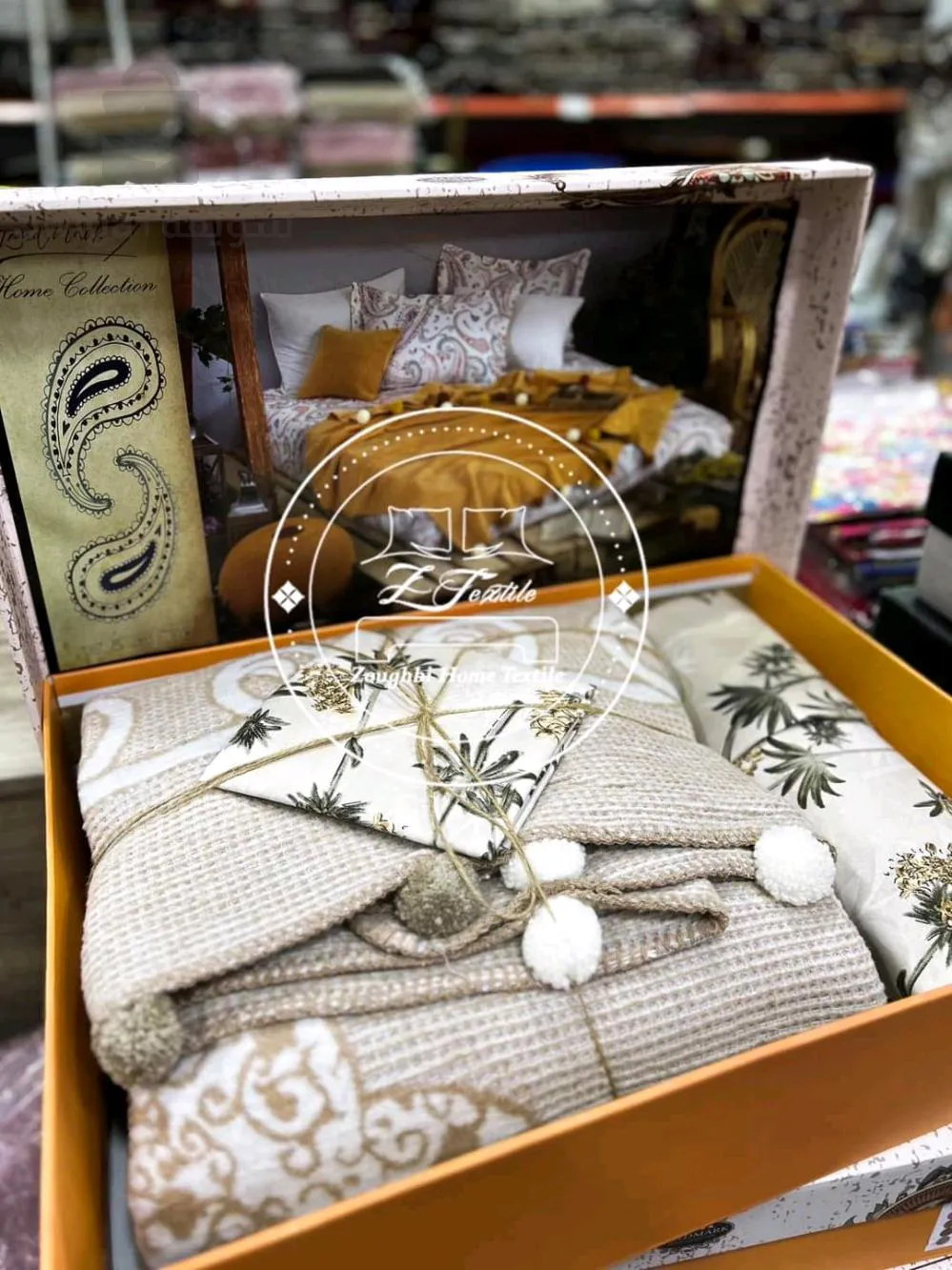 Plaid + sheet + 2 pillow covers