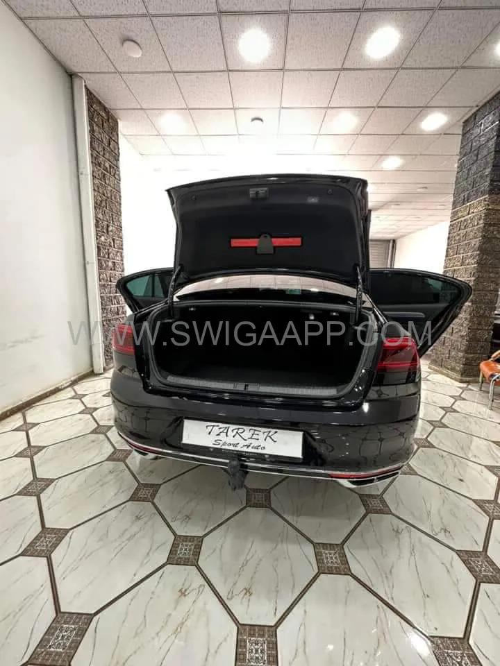 باسات