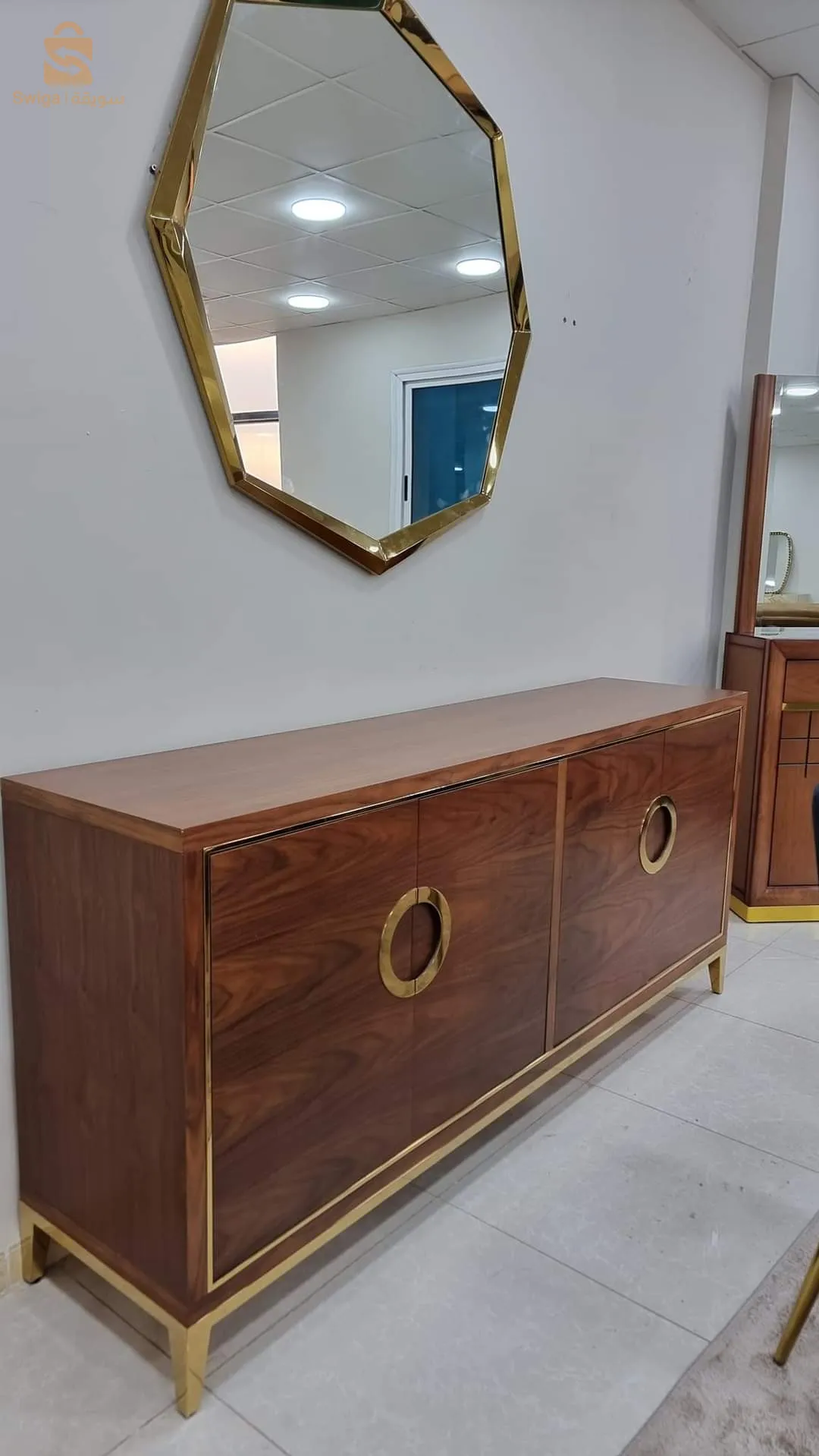 خزانة جانبية