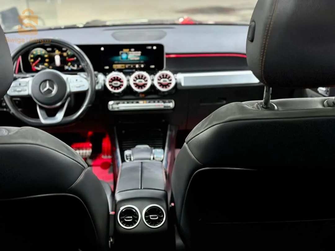 Mercedes Benz GLB 2021