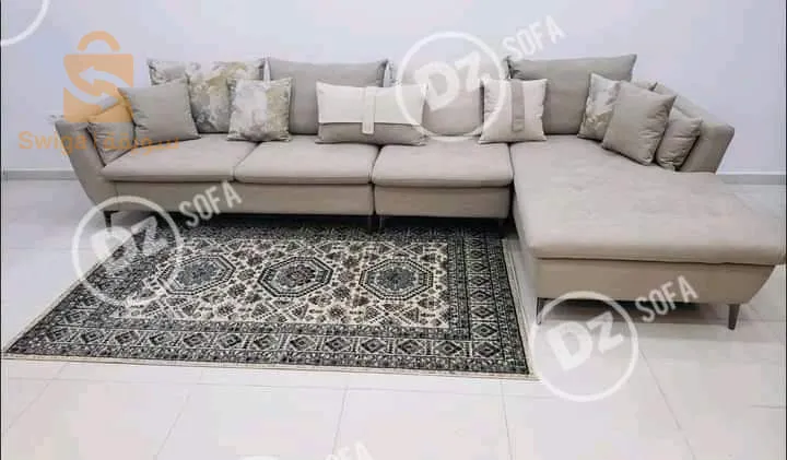 غرفة جلوس حديثة صالون