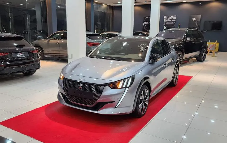 Peugeot 208 2023 GT
