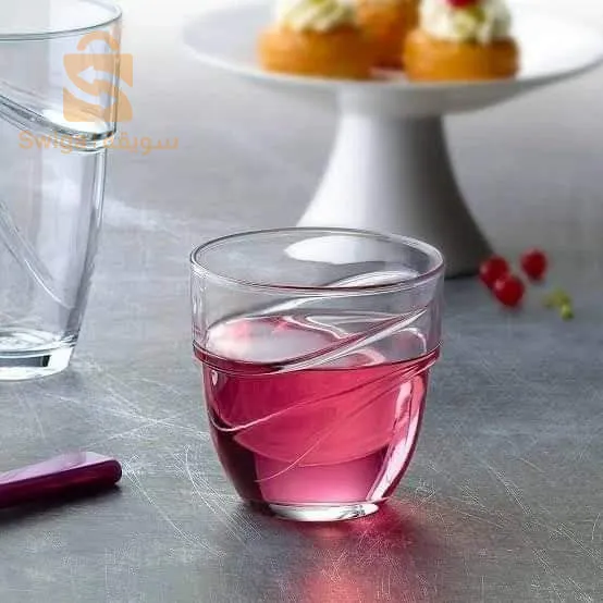 أكواب زجاج