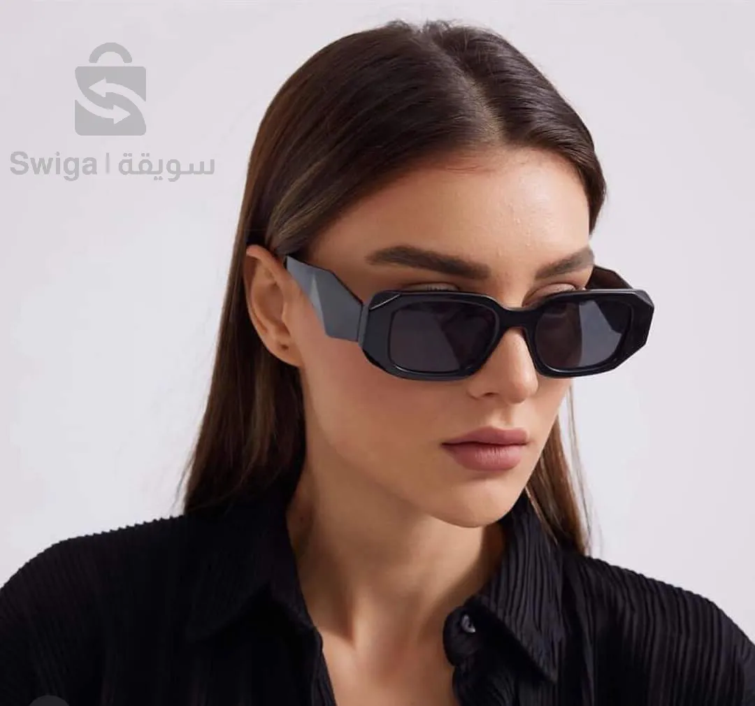 des lunettes de soleil