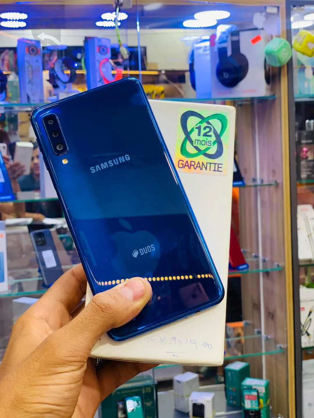 SAMSUNG A7