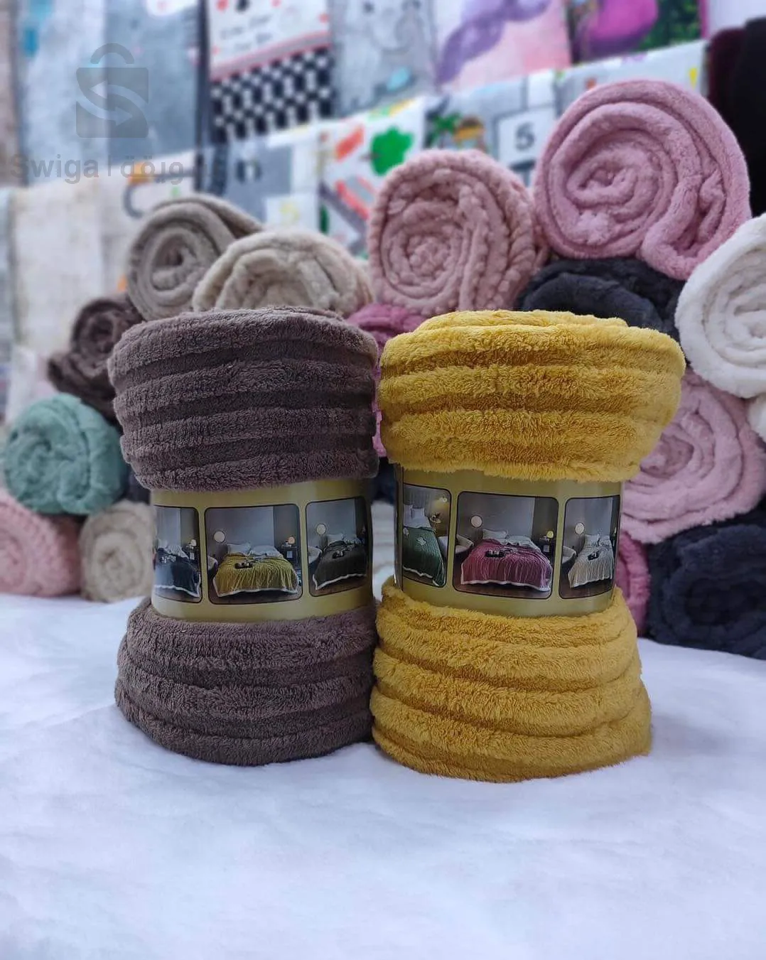 بطانية منقوشة لمقعدين