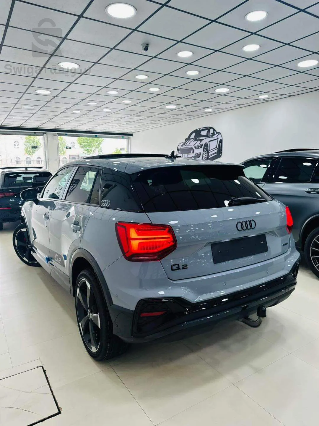 AUDI        Q 2