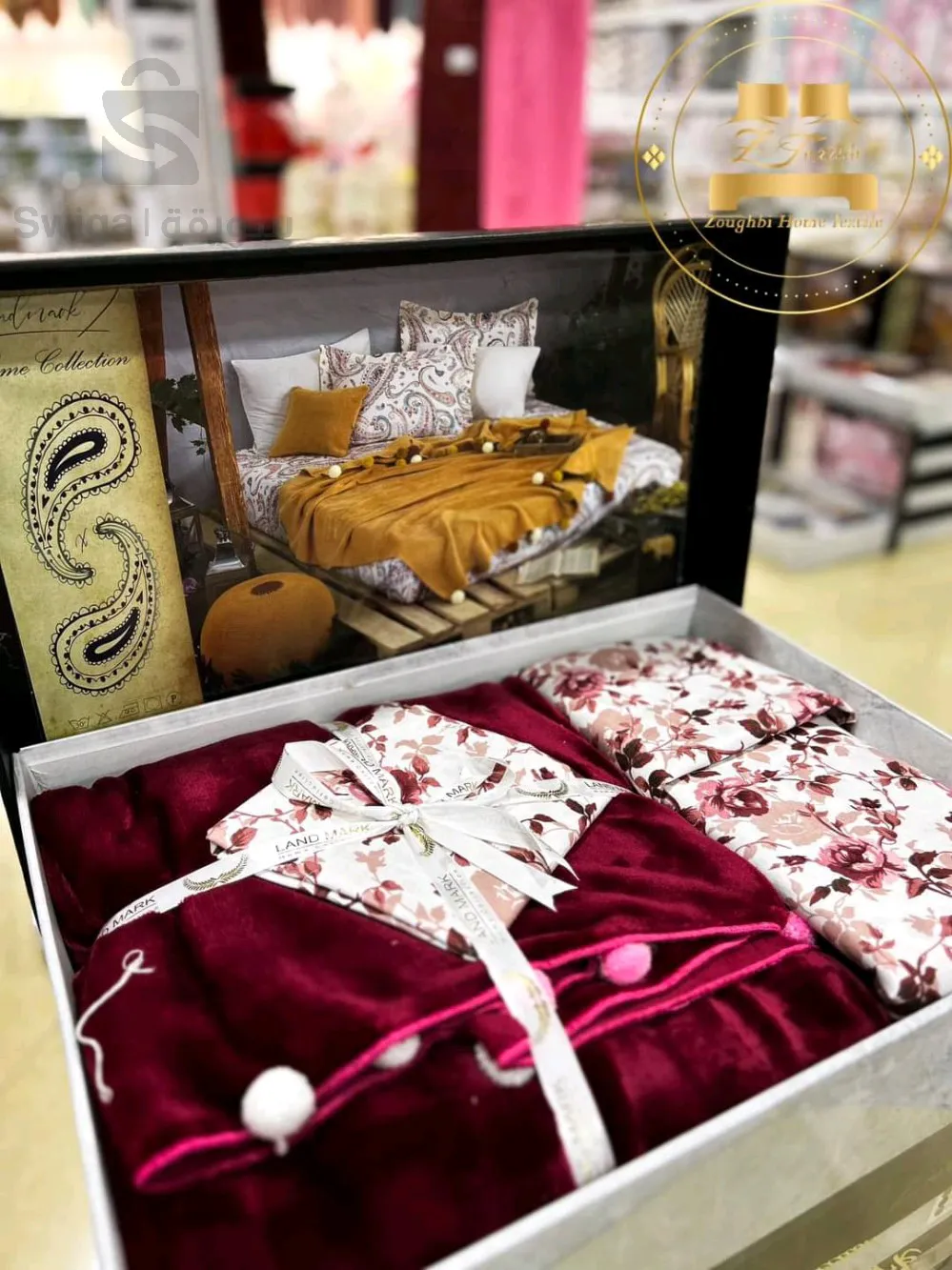 منقوشة + ملاءة + 2 غطاء وسادة